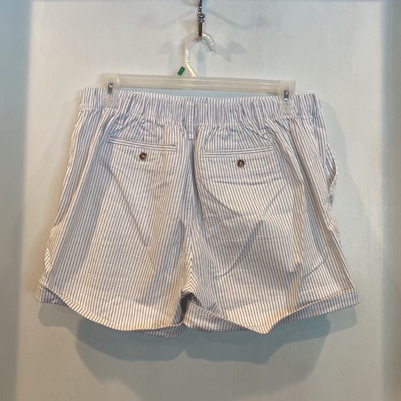 Lot of 4 pairs Old Navy Everyday Shorts - Picture 6 of 11